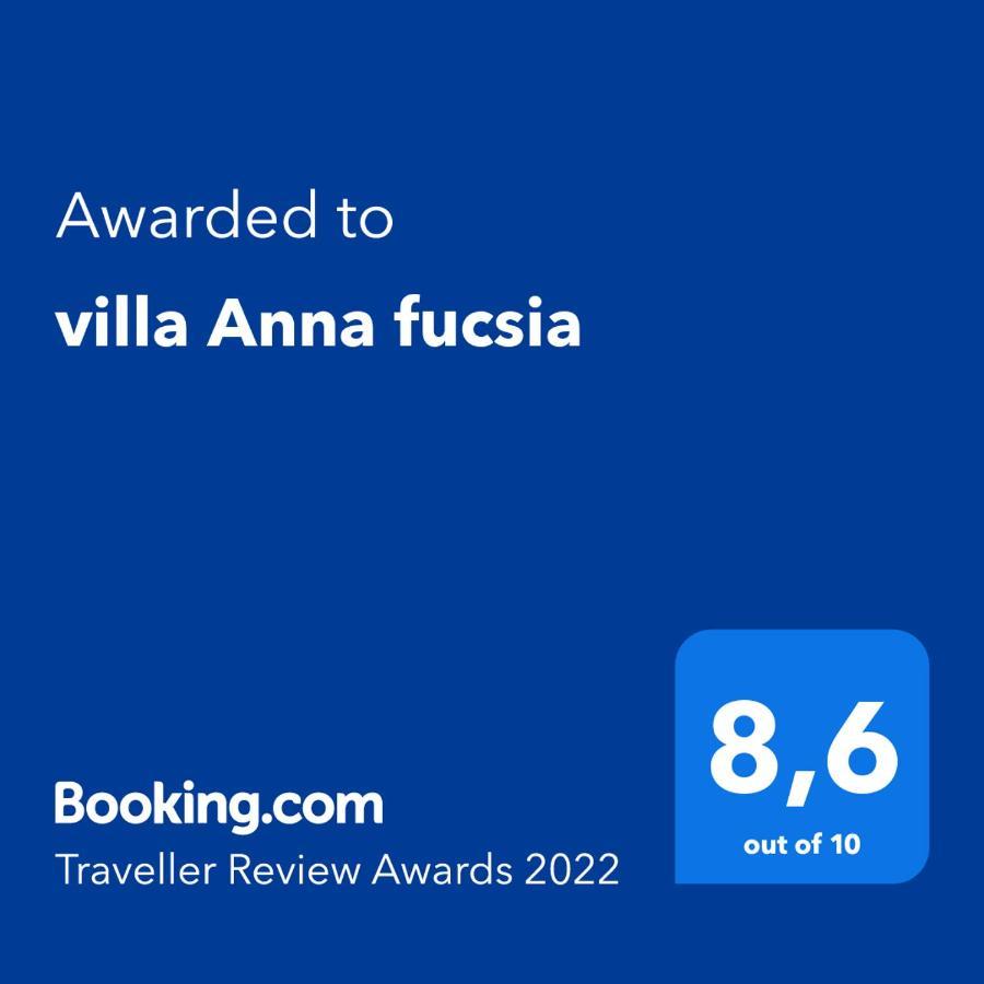Villa Anna Fucsia Reitani Eksteriør billede